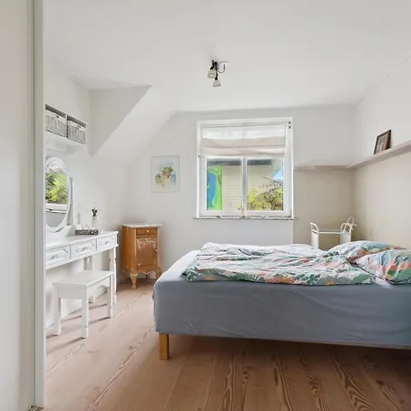 Appartement Amazing In Tranekr With Wifi *