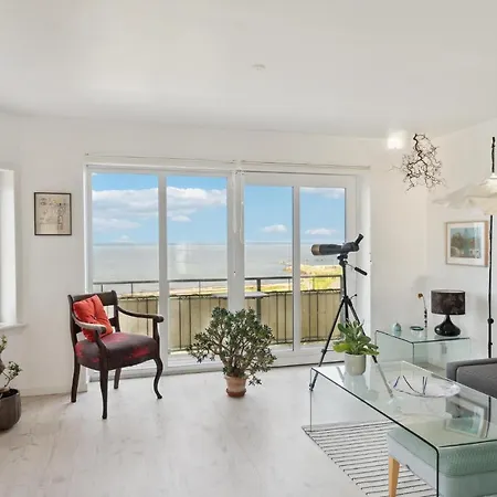 Amazing In Tranekr With Wifi Appartement